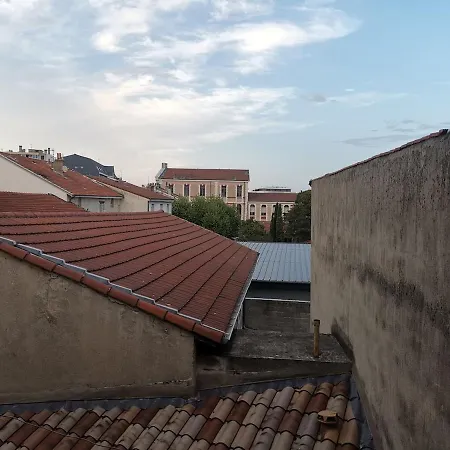 A 2 Pas Du Centre-ville Apartment *